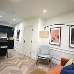Cityescape - 1-Bed Apt 1 Bath Sofa Bed Nq